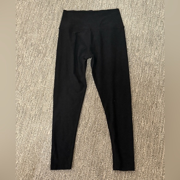 Beyond Yoga Charcoal High-Waisted Leggings - Picture 1 of 4